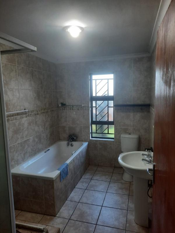 2 Bedroom Property for Sale in Belmont Park Western Cape